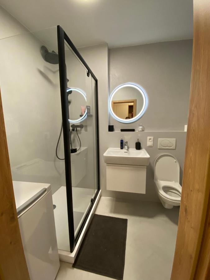 Luxusni Apartman U Sjezdovek S Garazi 哈拉霍夫 外观 照片